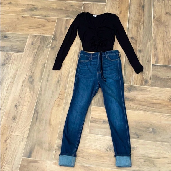 Hollister Denim - Hollister Ultra High-rise crop Jeans